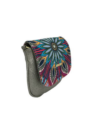 Mandala Pattern - Iris Chula Moda Latina