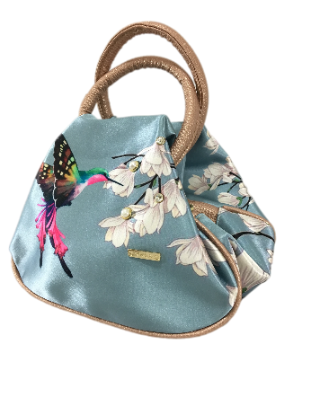 Colibri - Monique Chula Moda Latina